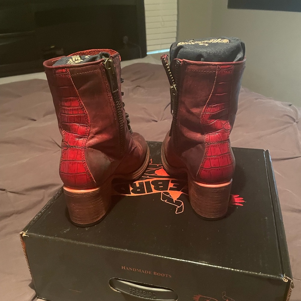 Freebird cavalier size 7 worn once